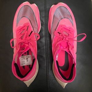 Nike ZoomX VaporFly Next% Pink Women’s 9